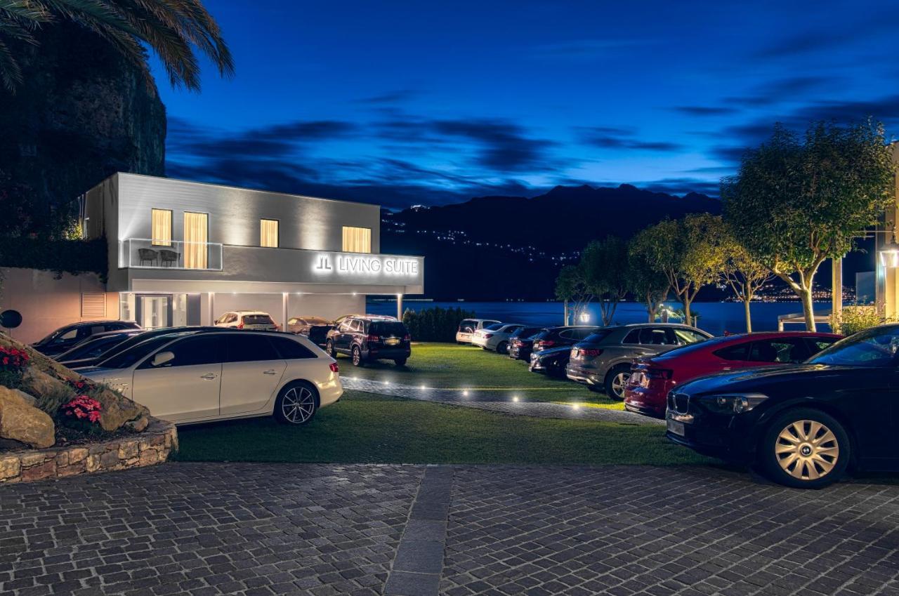 מאלצ'סינה Hotel Castello Lake Front מראה חיצוני תמונה