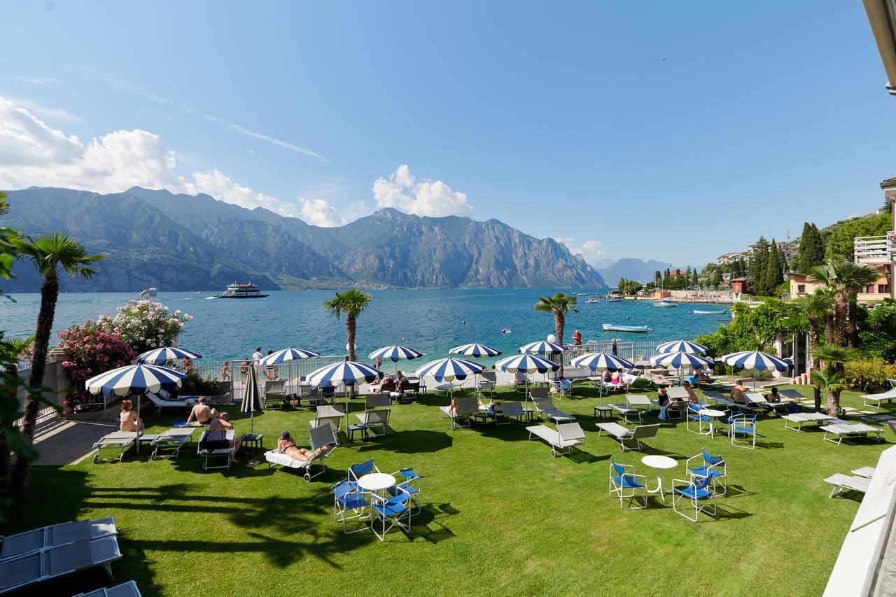 מאלצ'סינה Hotel Castello Lake Front מראה חיצוני תמונה